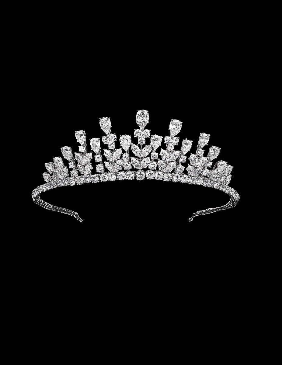 Tiara-trasformabile-in-collana-1976-©-Van-Cleef-Arpels