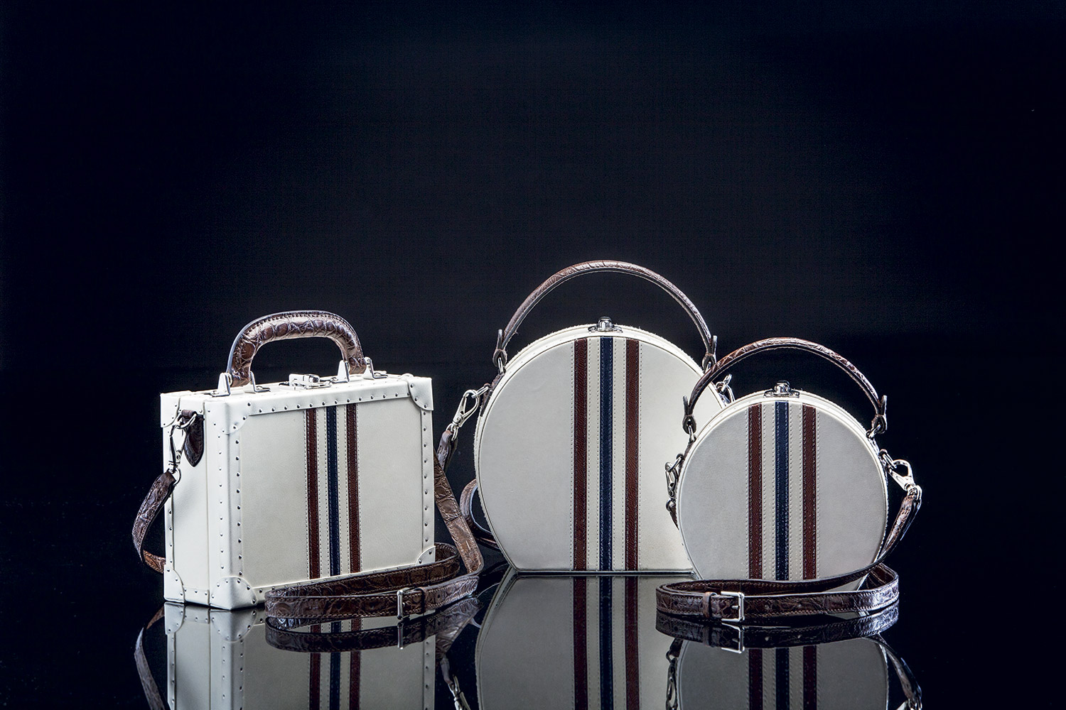 Undefined-title_Bertoni-Manufacturer©Hangar-Design-Group18
